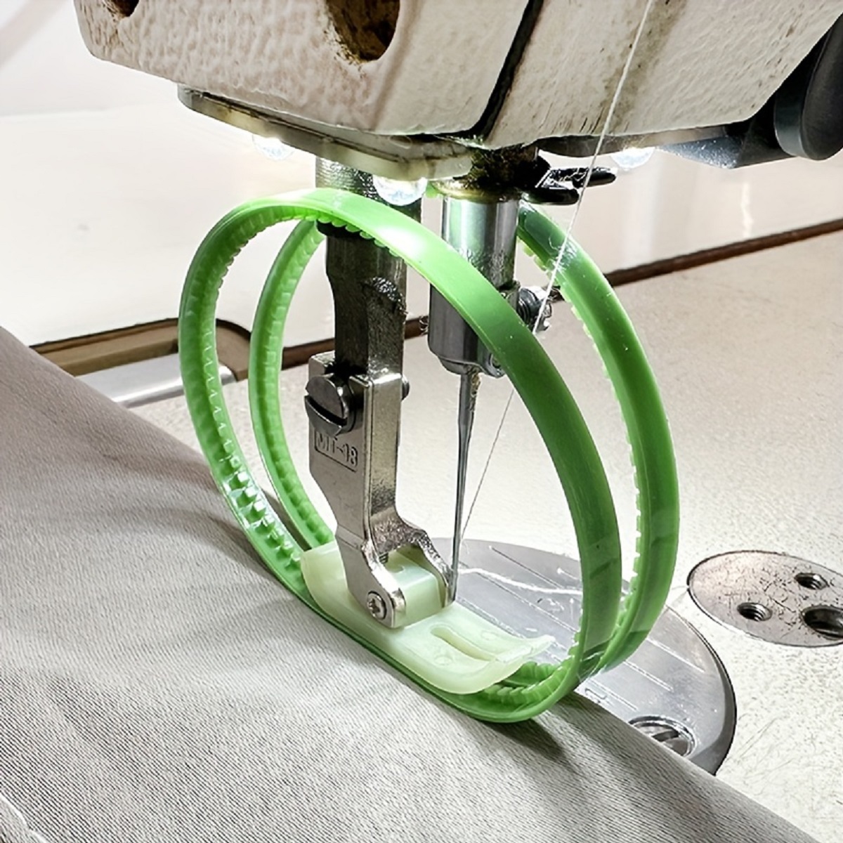 Leatherwork Roller - 3 個 MT 18 ダブルローラータンク押え本縫い革ベルトリングプラスチックホイール工業用ミシンアクセサリー