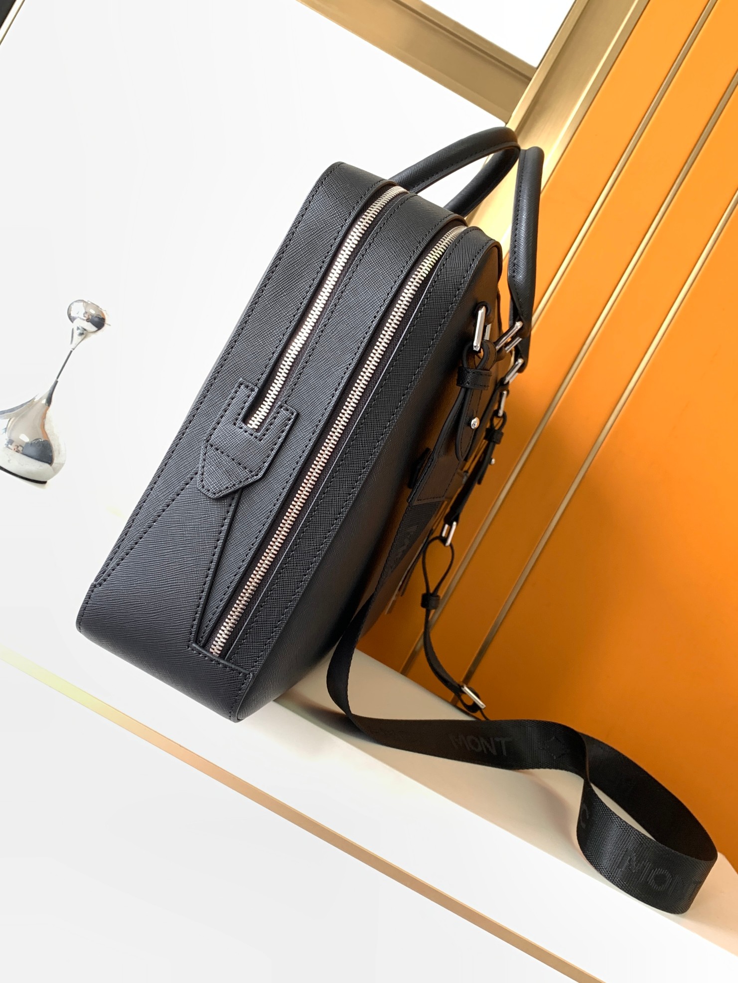 高級メンズトップハンドルバッグ、プレミアム本革ブリーフケース - Leather Work Laptop Bag のレビューと価格