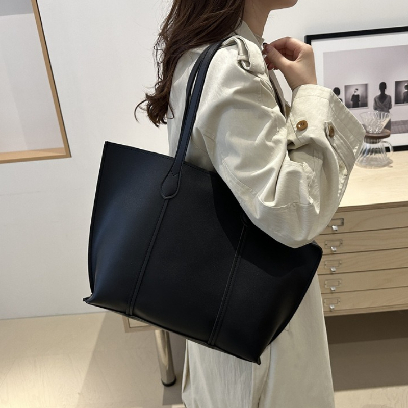 レトロフェイクレザーショルダーバッグ、大容量オフィス通勤ハン - Leather Work Laptop Bag のレビューと価格